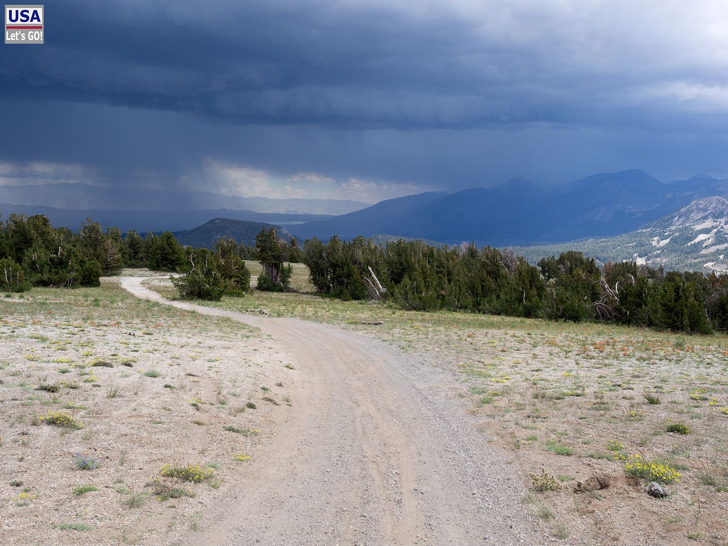 Road to Deadman Pass