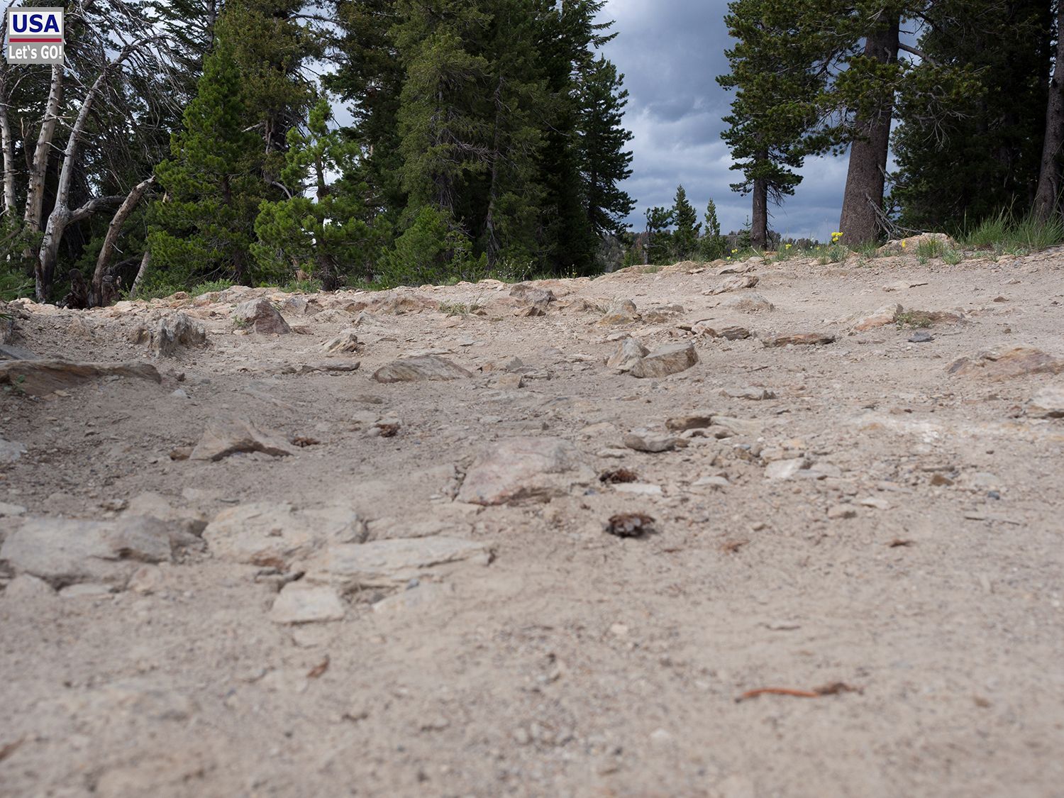 Road to Deadman Pass