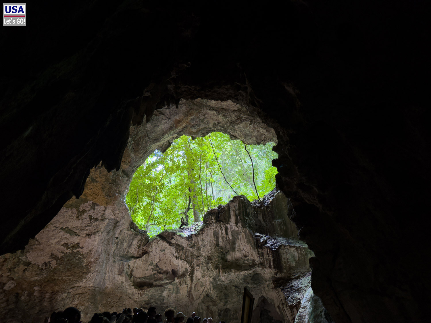 In der Cueva de la Arena, Los Haitises