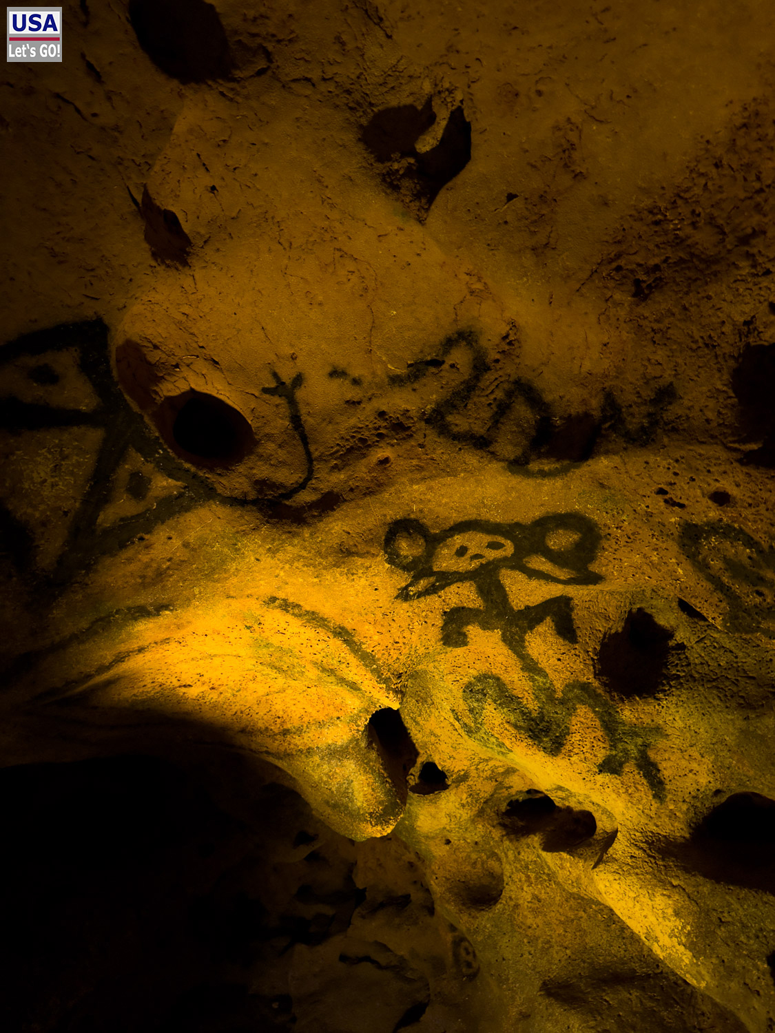 Tropfsteine und Felszeichnungen in der Cueva de las Maravillas
