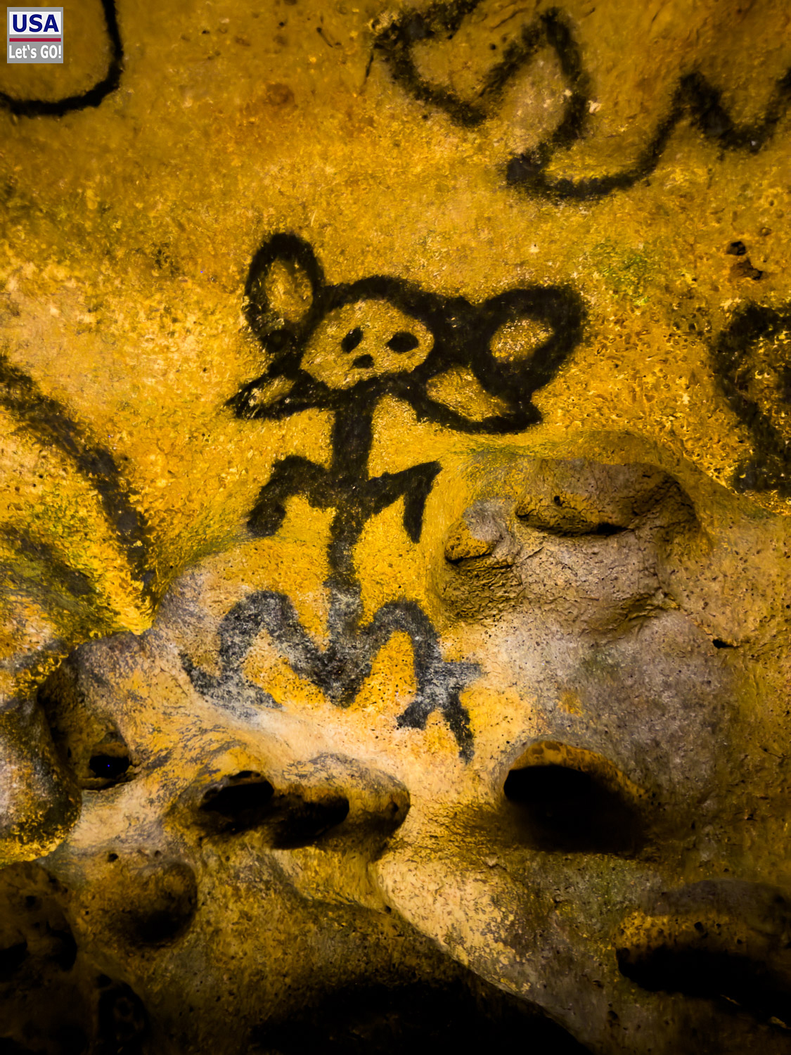 Tropfsteine und Felszeichnungen in der Cueva de las Maravillas