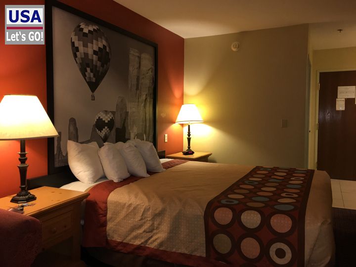 Super 8 Motel Cortaro