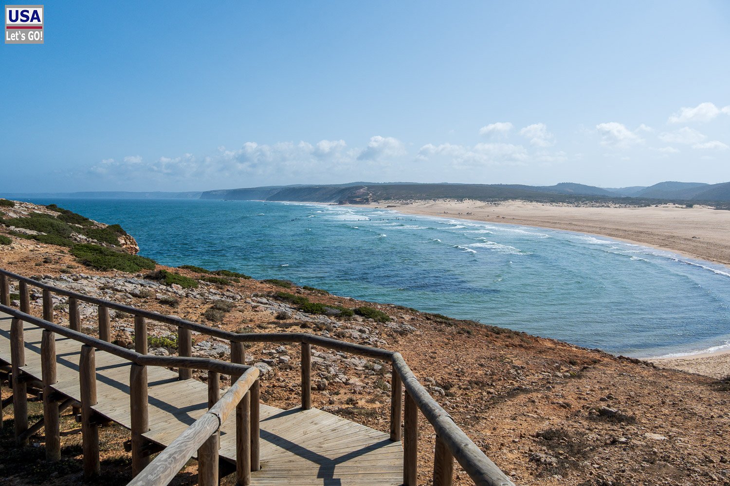 Boardwalk mit Blick auf die Praia da Bordeira