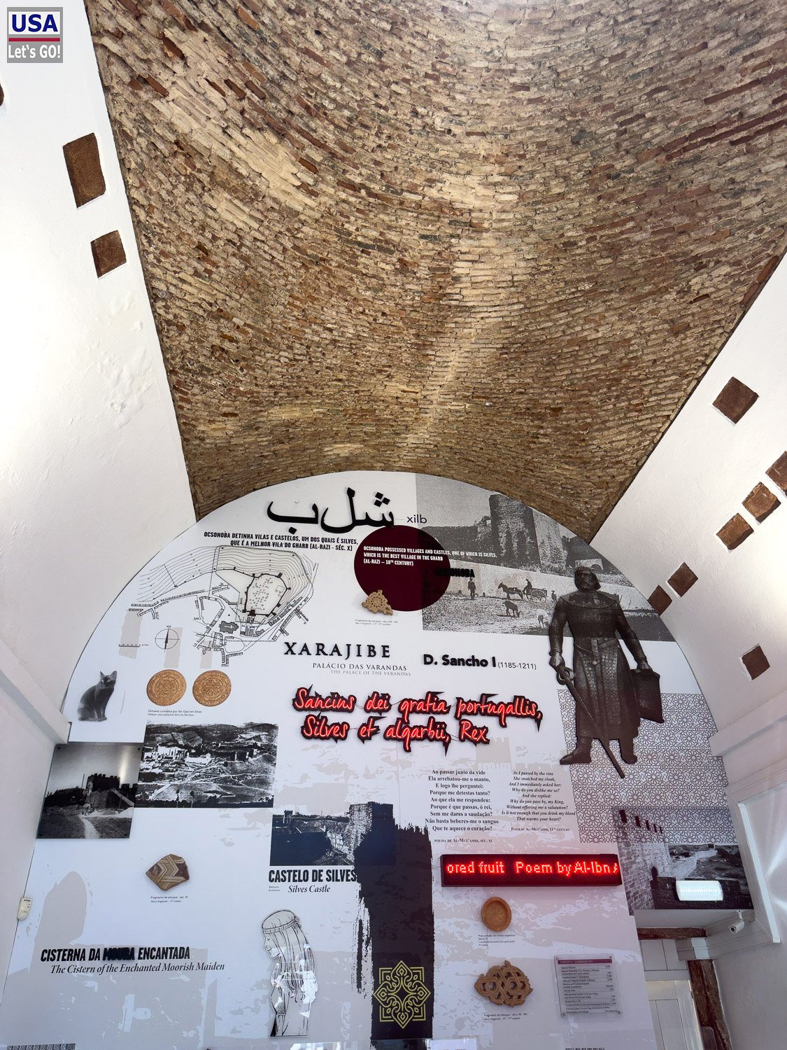 Ausstellung im Innenbereich des Castelo de Silves