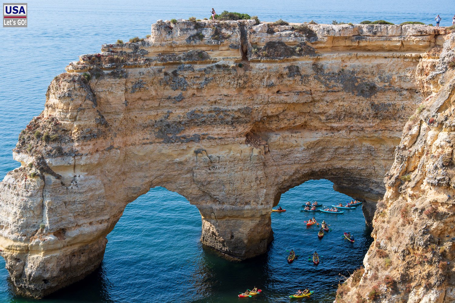 Arcos Naturais an der Praia da Marinha