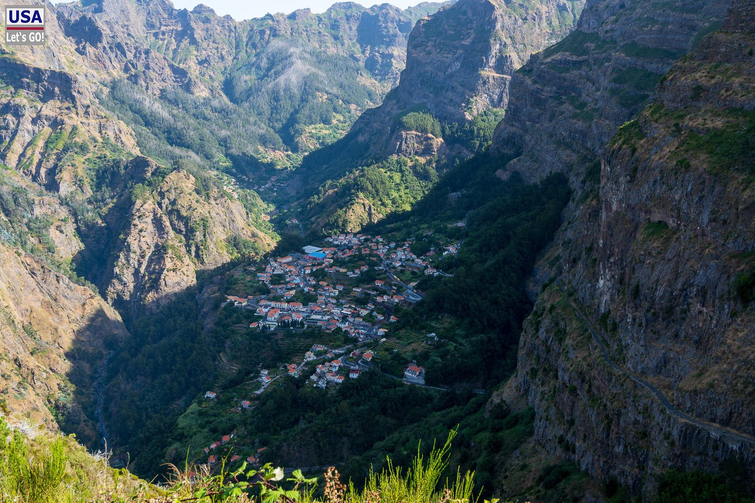 Blick von Eira do Serrado hinab ins Curral das Freiras