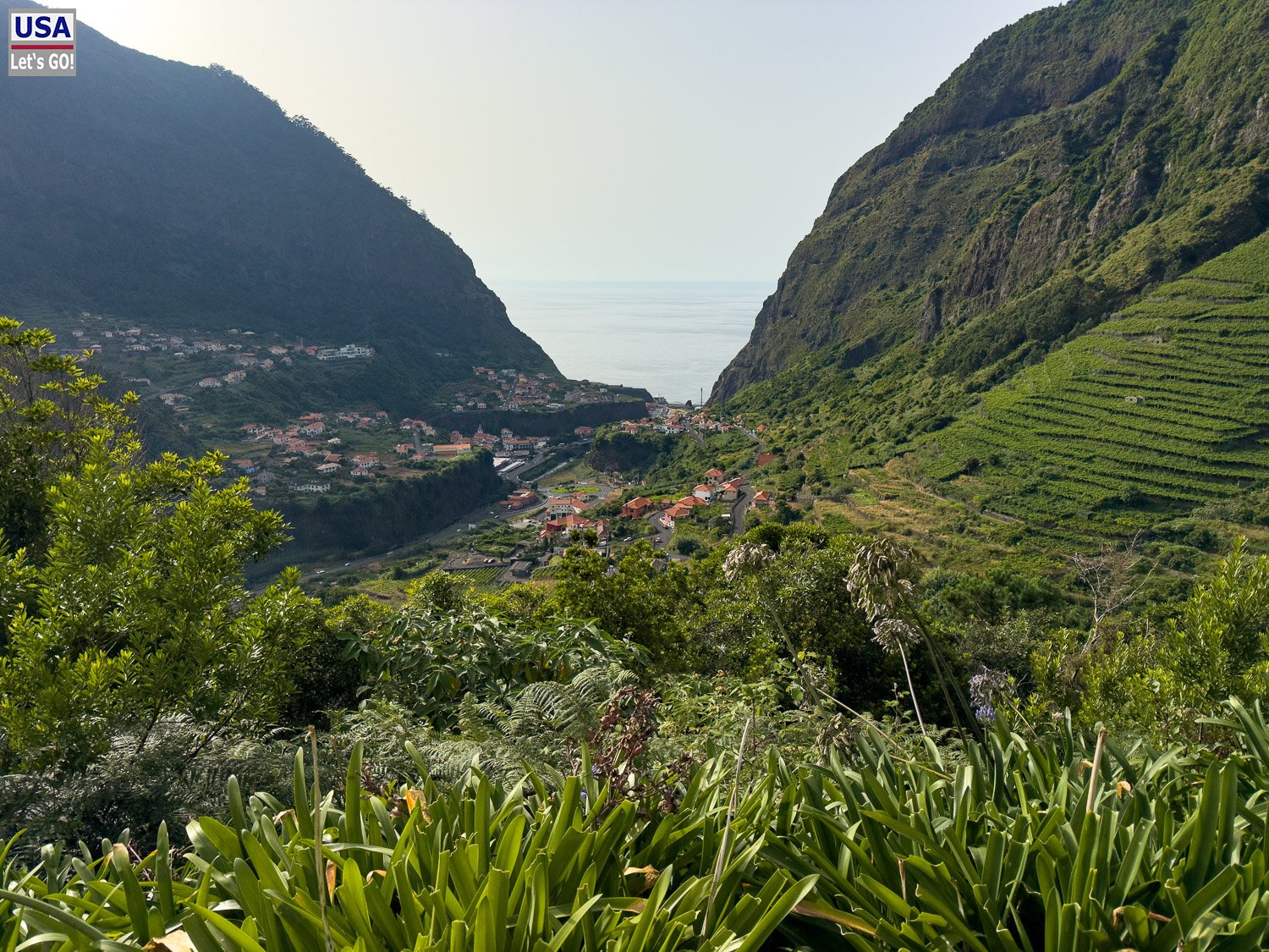 Blick von der Kapelle ins Tal von São Vicente