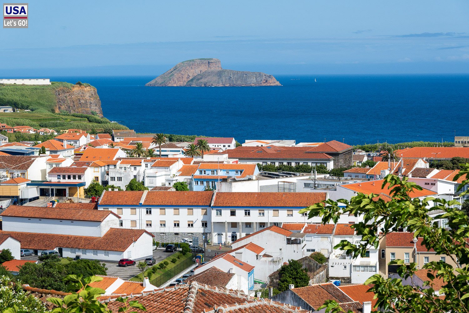 Angra do Heroísmo und die Ilhéus das Cabras vom Alto da Memória