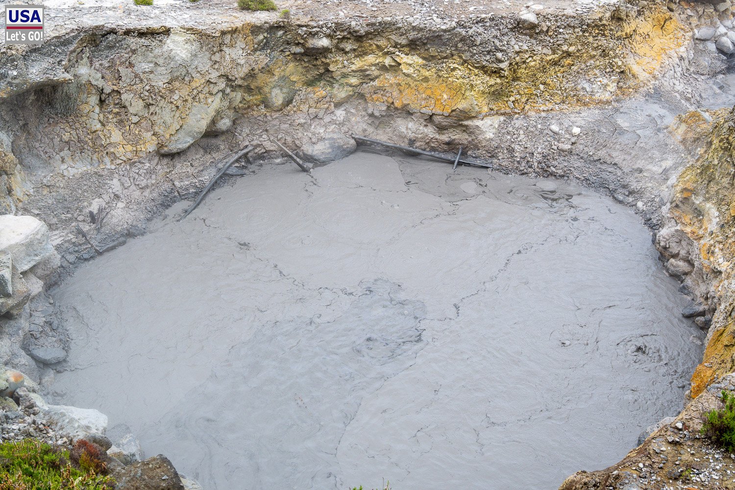 Graues Schlammloch in den Caldeiras das Furnas