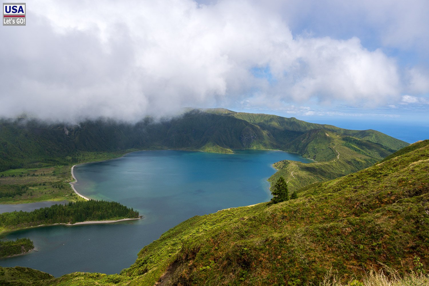 Kratersee Lagoa do Fogo nebelfrei