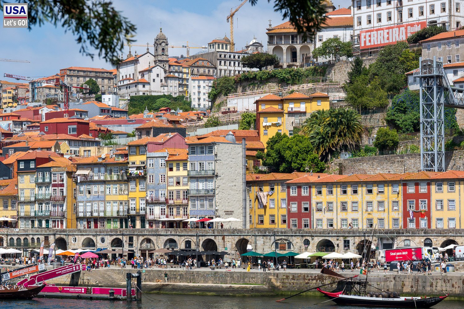 Ribeira-Viertel mit bunten Häusern am Douro