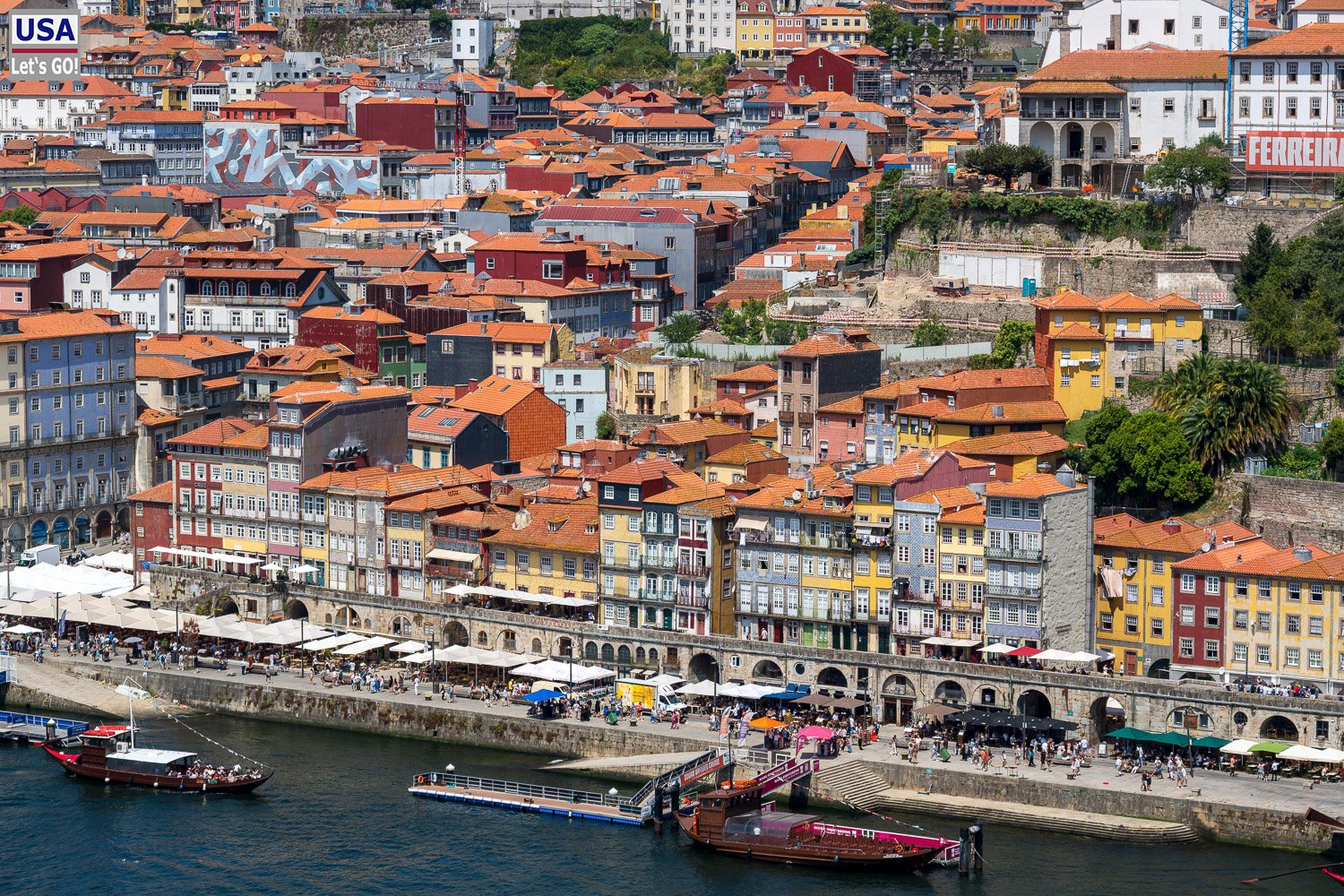 Ribeira-Ufer mit Rabelo-Booten von oben