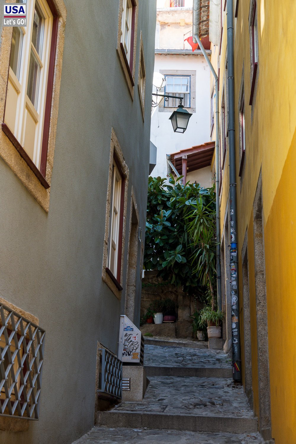 Schmale Treppengasse in der Altstadt